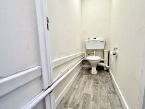 WC- click for photo gallery